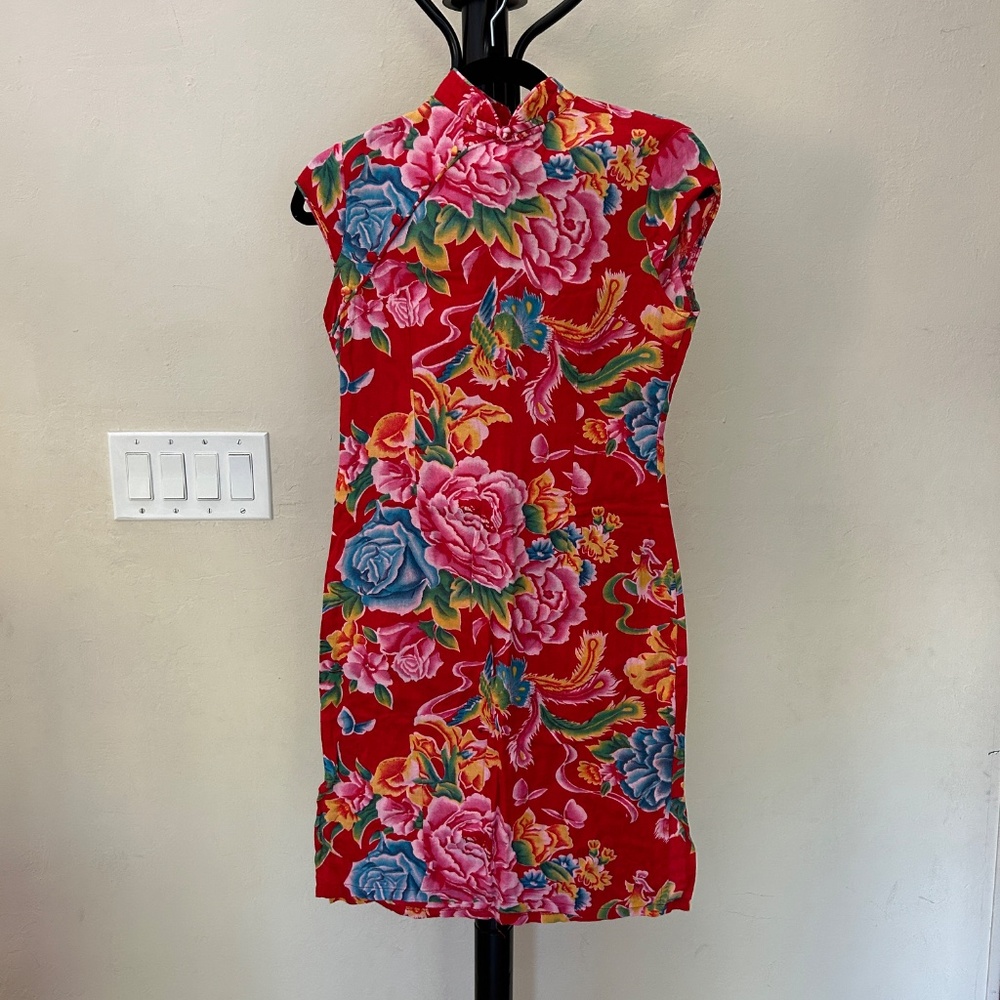 Asian Style Qipao Form-fitting Cap Sleeve Floral Dress